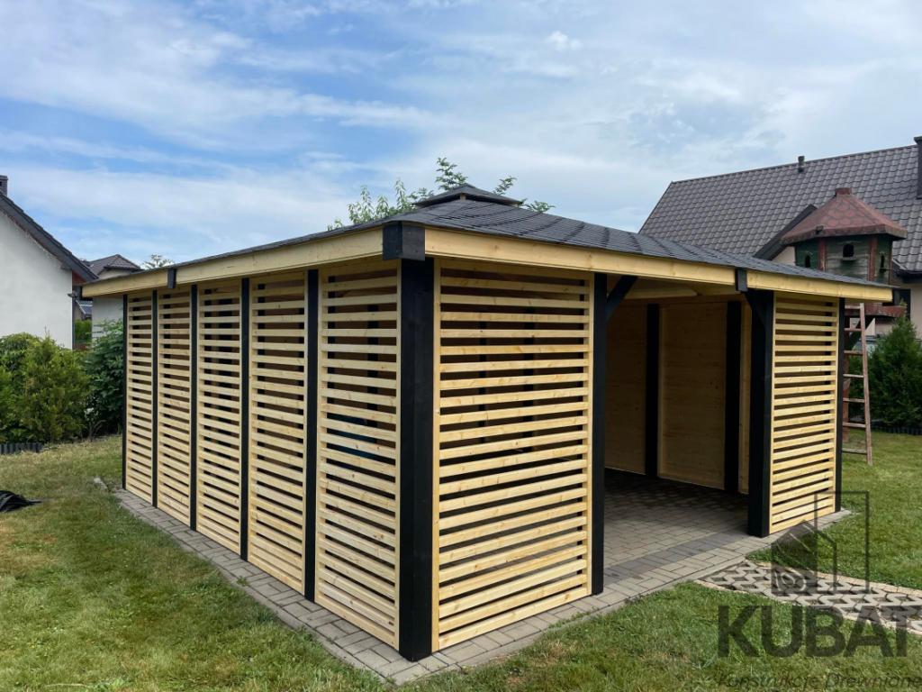 Altana ogrodowa drewniana