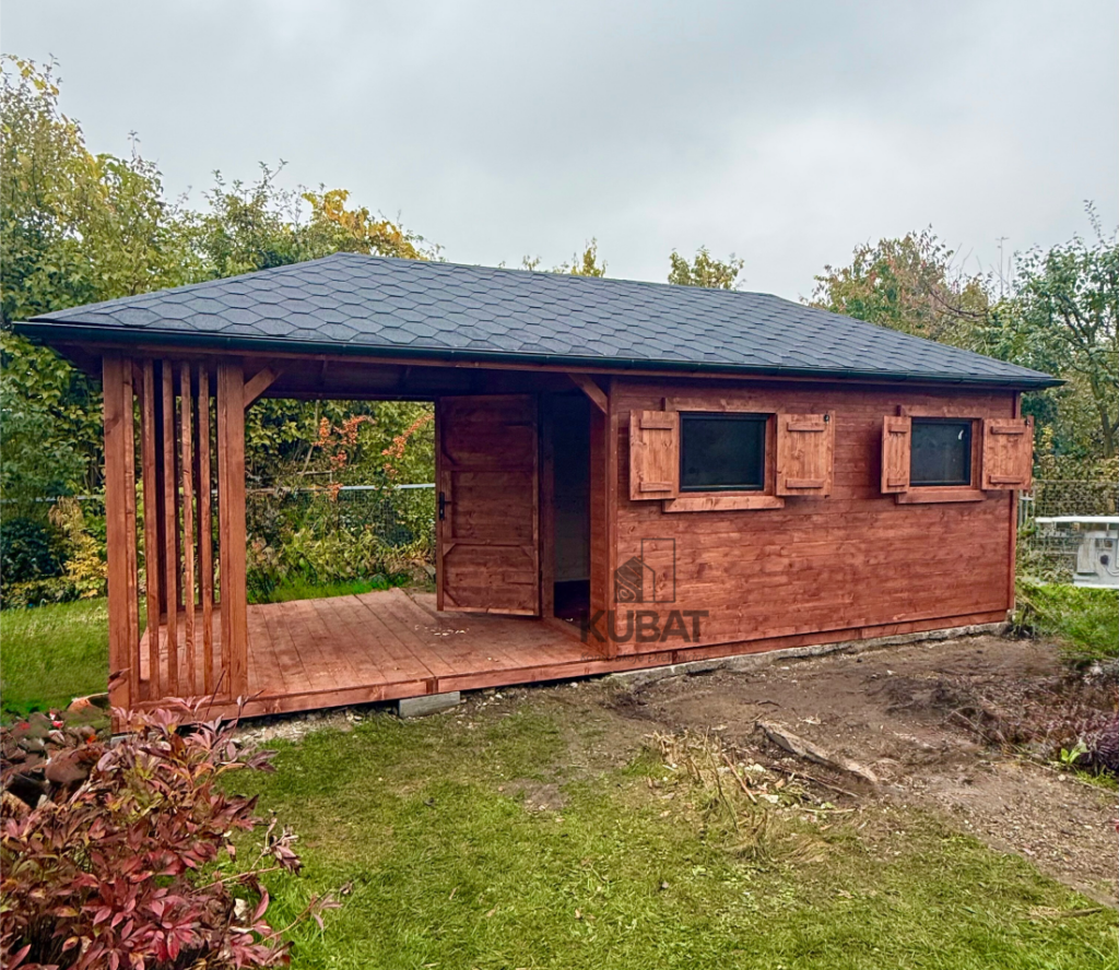 Domek 3x7 z dwoma oknami